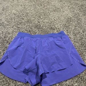 Rare lululemon find your pace shorts